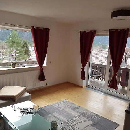 Sherpa Haus Ferienwohnung Am Hahnenkamm,Reutte Hofen Exterior photo