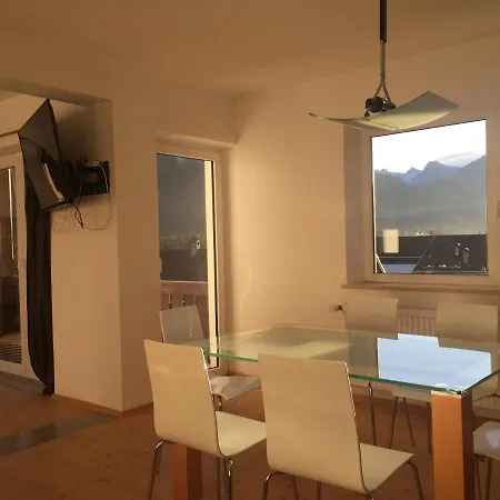 Sherpa Haus Ferienwohnung Am Hahnenkamm,Reutte Hofen Exterior photo