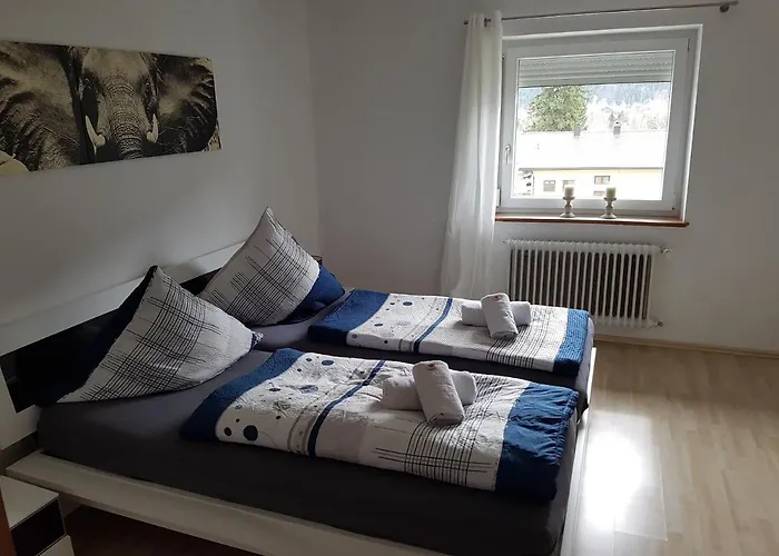 Sherpa Haus Ferienwohnung Am Hahnenkamm,Reutte