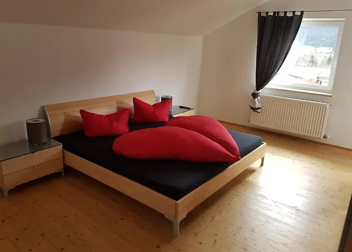 Sherpa Haus Ferienwohnung Am Hahnenkamm,Reutte